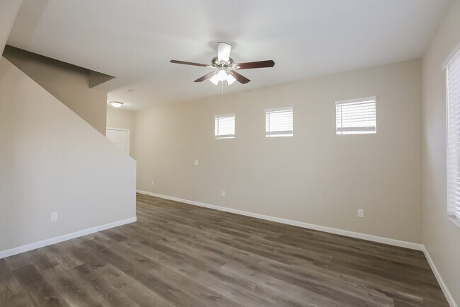 Building Photo - 2829 S 106th Pl