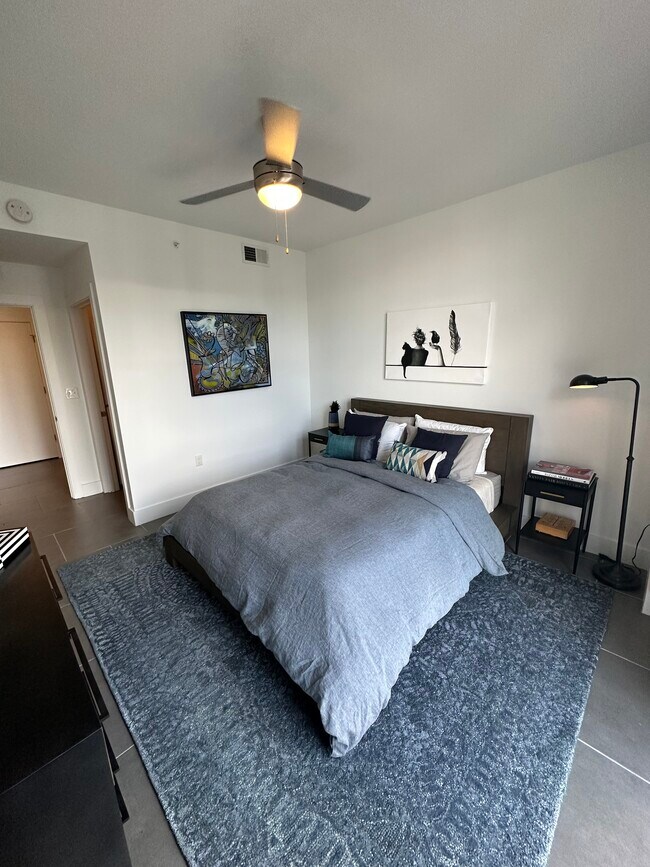 Building Photo - 190 NE 26th St