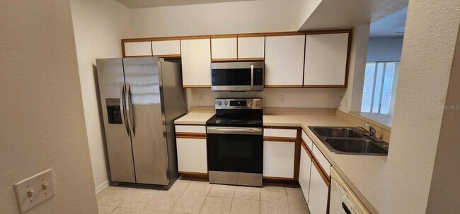 Building Photo - 6014 Portsdale Pl