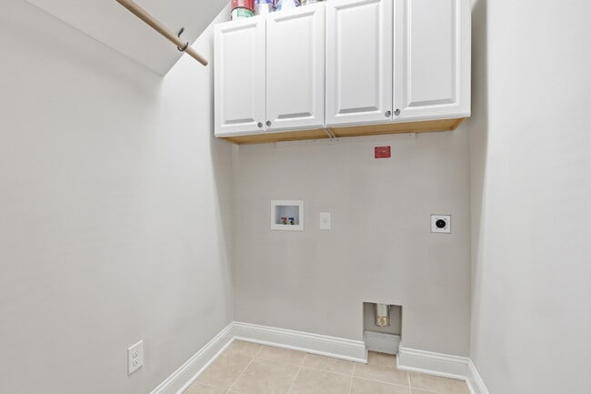 Building Photo - 686 Northlake Blvd