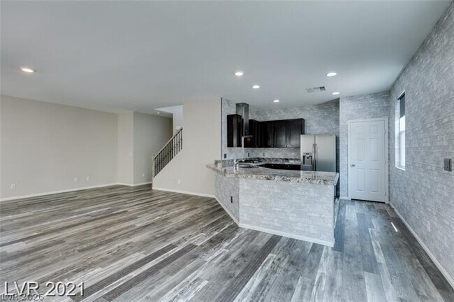 Building Photo - 5475 Ordesa Valley Rd