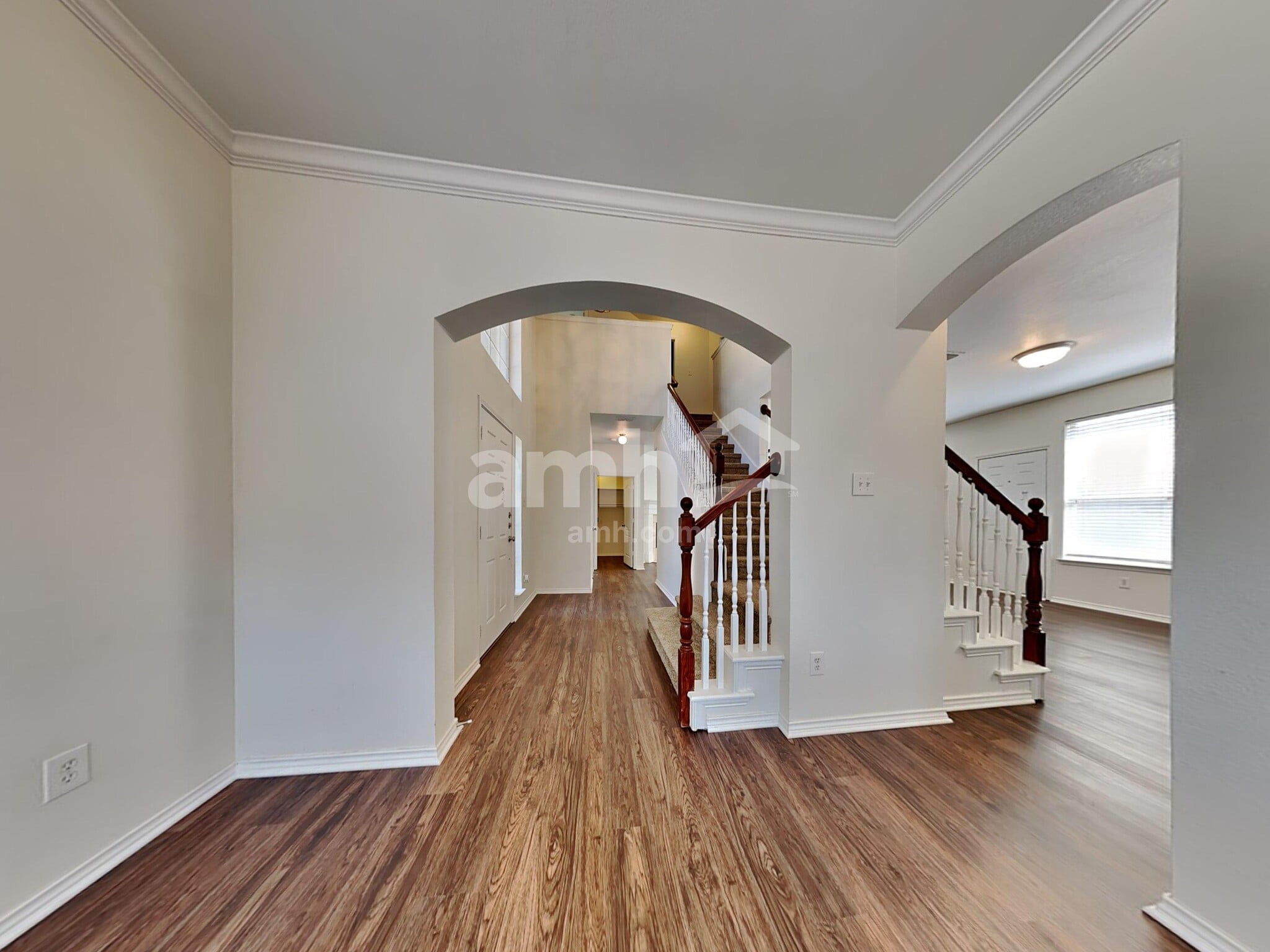 Building Photo - 2820 Hereford Rd