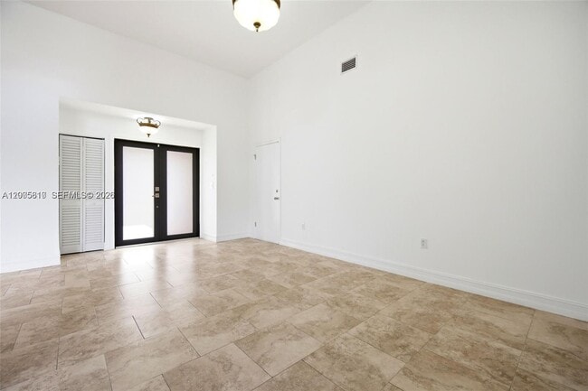 Building Photo - 561 SW 87th Ct