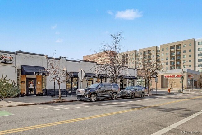 Building Photo - 777 N Washington St