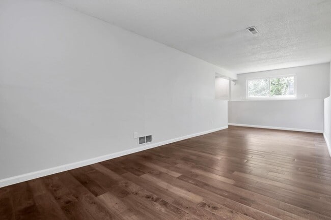 Building Photo - 1683 Ringfield Dr