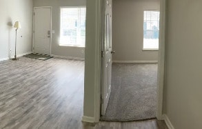 Building Photo - 982 Kingsbury