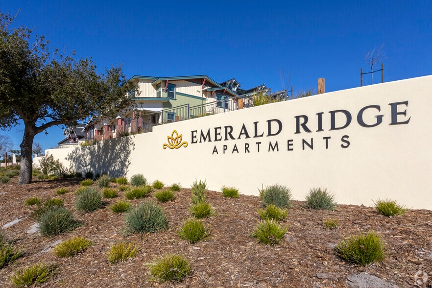 Emerald Ridge Apartments 2605 La Gracia Cir Atascadero CA 93422