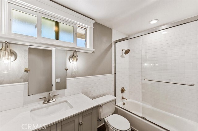 Building Photo - 38 Ashwood