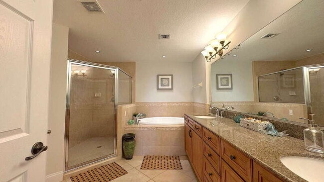 Building Photo - 1425 Ocean Shore Blvd