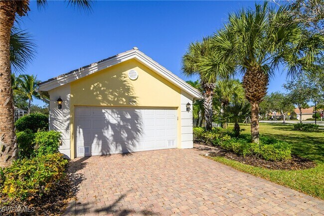 Building Photo - 28308 Moray Dr