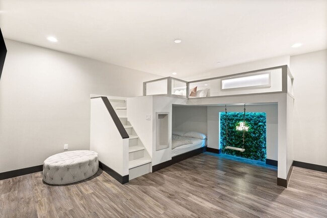 Building Photo - 11142 San Terrazo Pl
