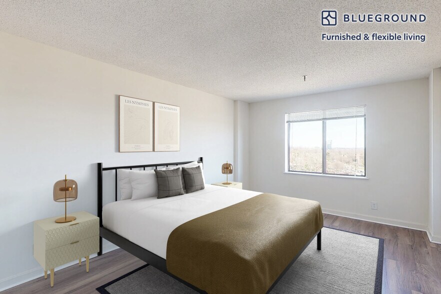 Building Photo - 2251 Pimmit Dr
