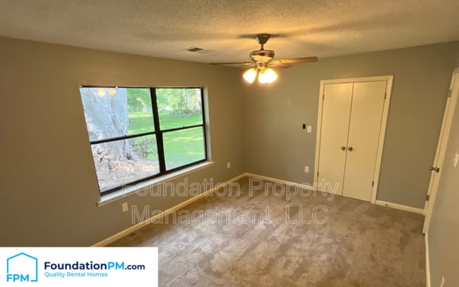 Building Photo - 327 Anthony St