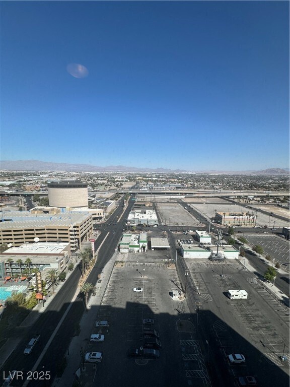 Building Photo - 150 S Las Vegas Blvd