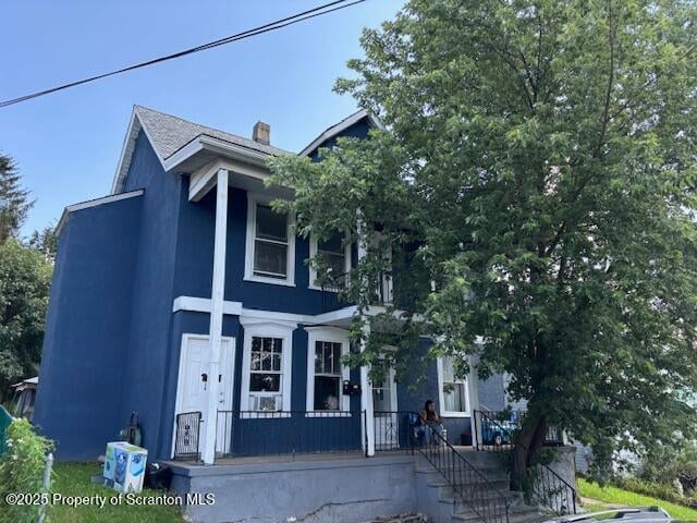 Primary Photo - 310 Oak St