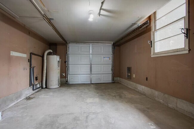 Building Photo - Cute 3BR Ranch in the Heart of Nashville