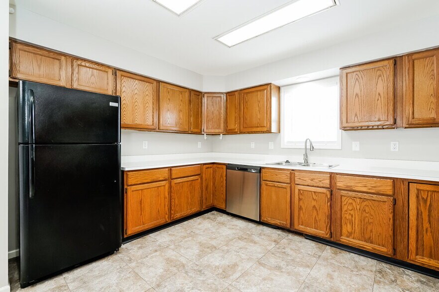 Building Photo - 3266 Sextant Dr