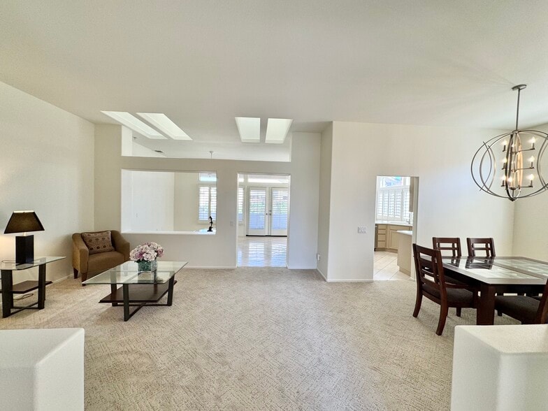 Living & Dining room - 78278 Desert Willow Dr