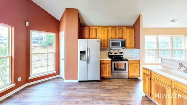 Building Photo - 8806 Healy Cir