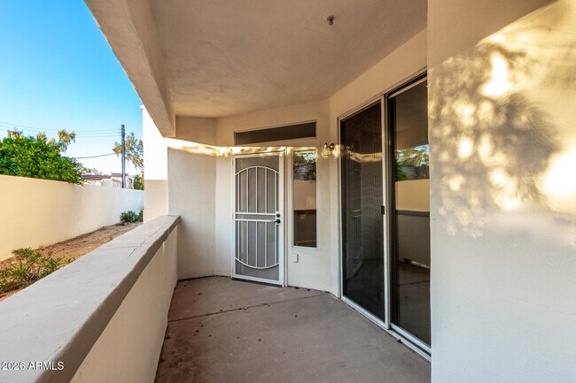 Building Photo - 2992 N Miller Rd