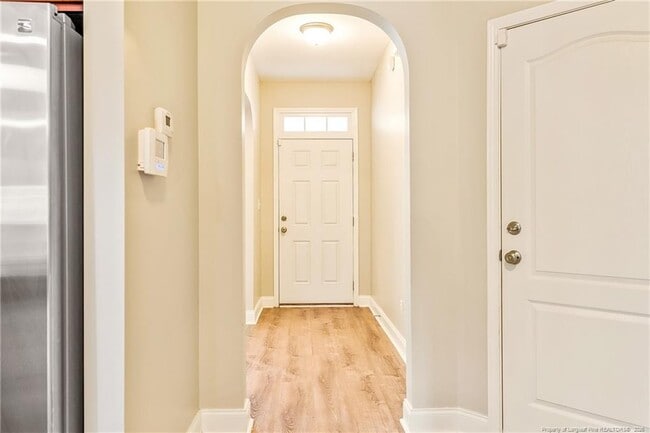 Building Photo - 1081 Ronald Reagan Drive