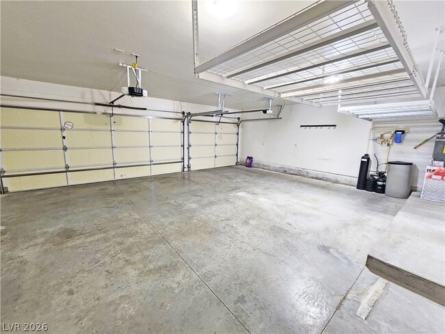 Building Photo - 5945 Badlands Ln