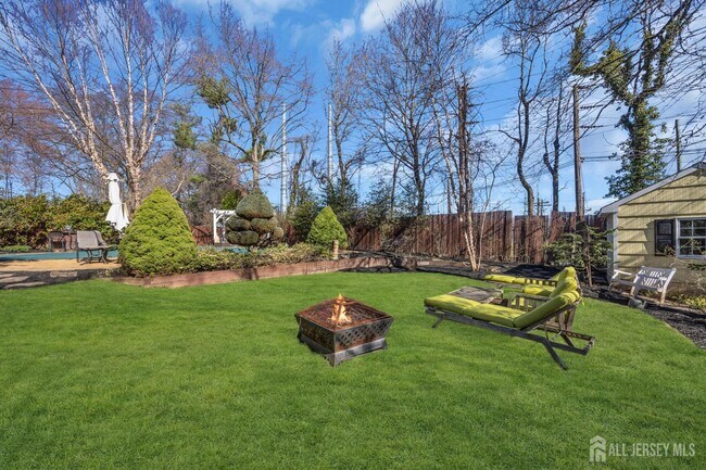 Building Photo - 1430 Kearney Dr