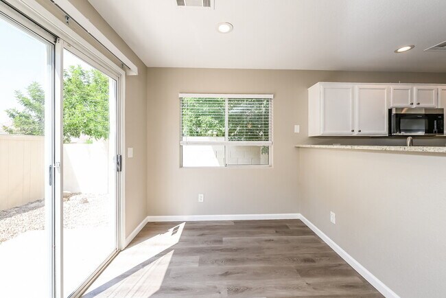 Building Photo - 10571 Alondra Peak St