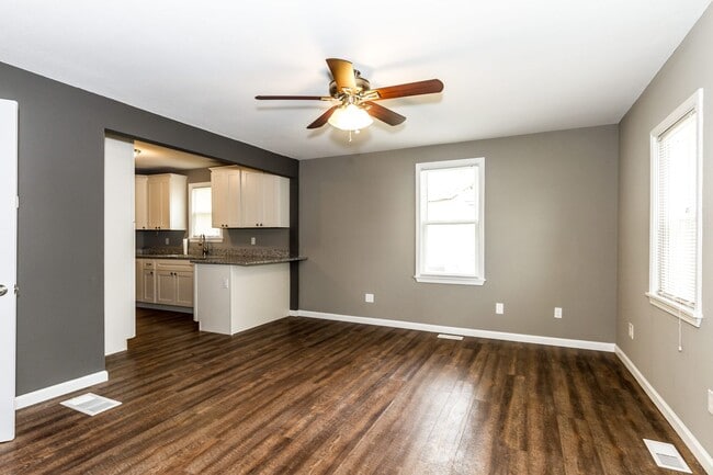 Building Photo - 1 Bedroom House in O'Fallon