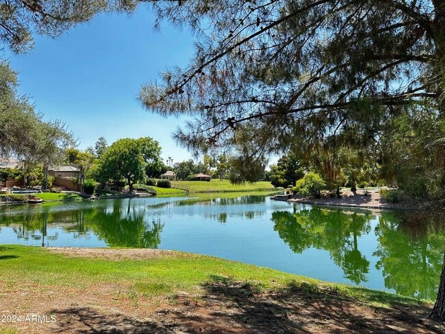 Building Photo - 3350 S Oleander Dr