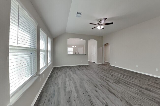 Building Photo - 3511 Rainshore Dr