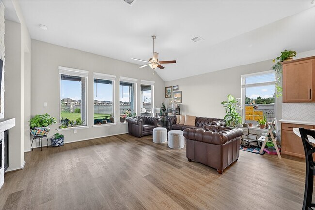 Building Photo - 4731 Cedar Butte Ln