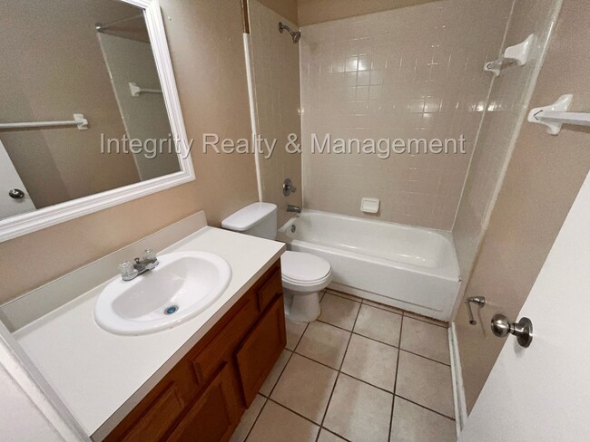 Building Photo - 3 Bed/2 Bath in the heart of Mandarin