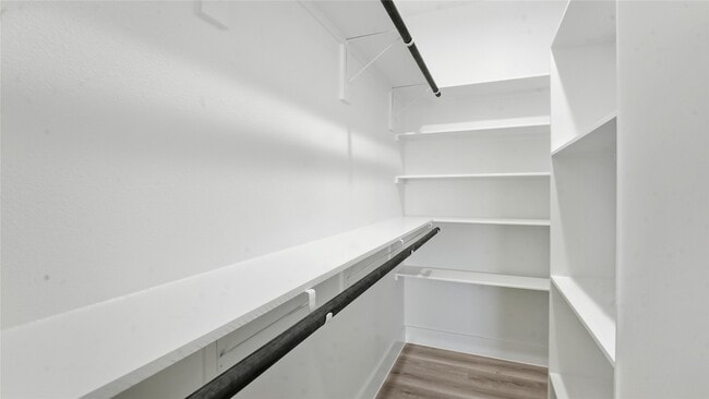 Building Photo - 1313 Knight St