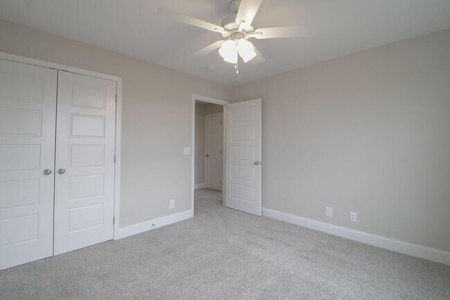 Building Photo - 485 Herman Dr