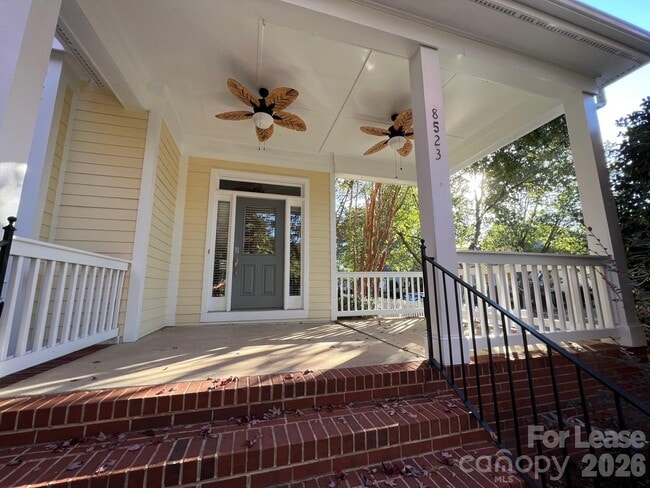 Building Photo - 8523 Lindholm Dr