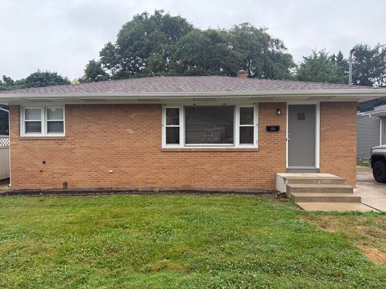 Primary Photo - 1134 E 40th St