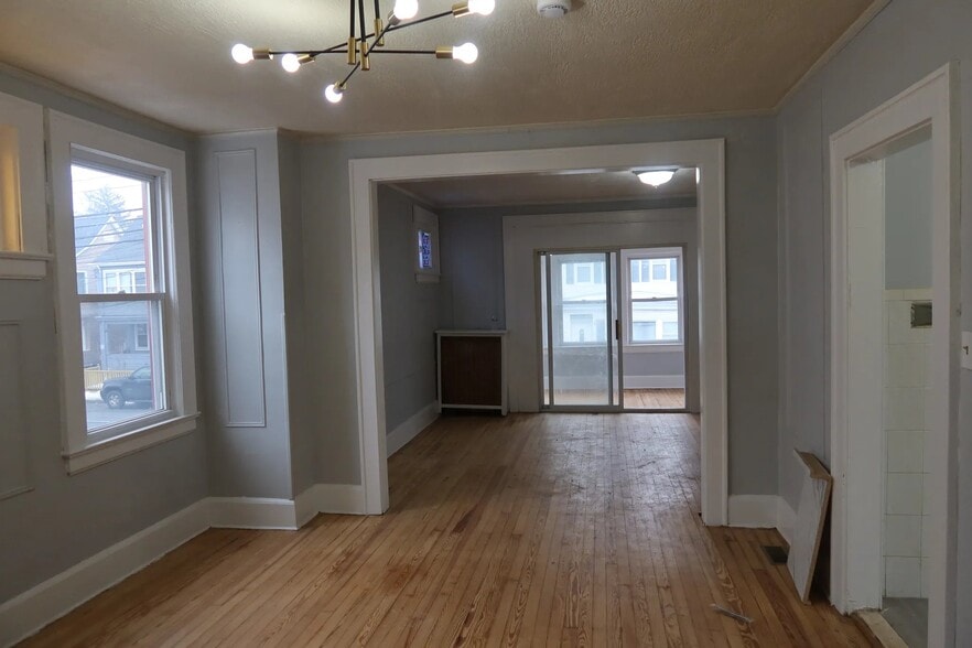 Building Photo - 195 Myrtle Ave