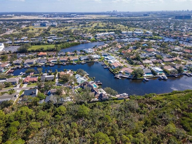 Building Photo - 4202 Deepwater Ln