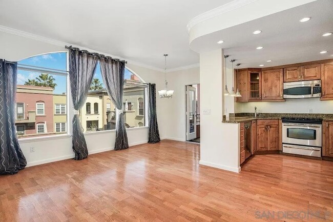 Building Photo - 1250 Cleveland Ave