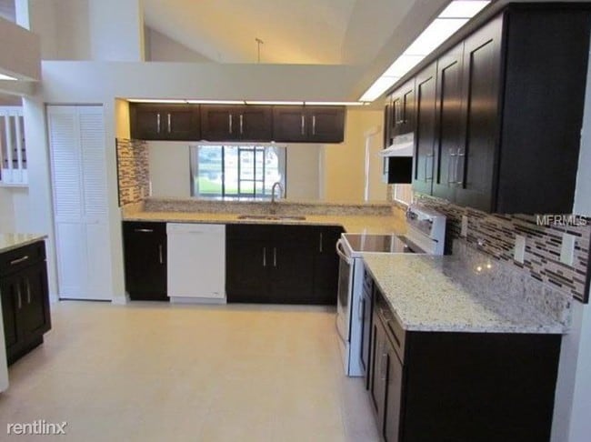 Building Photo - 3 br, 2.5 bath House - 11236 Purple Plum Ct