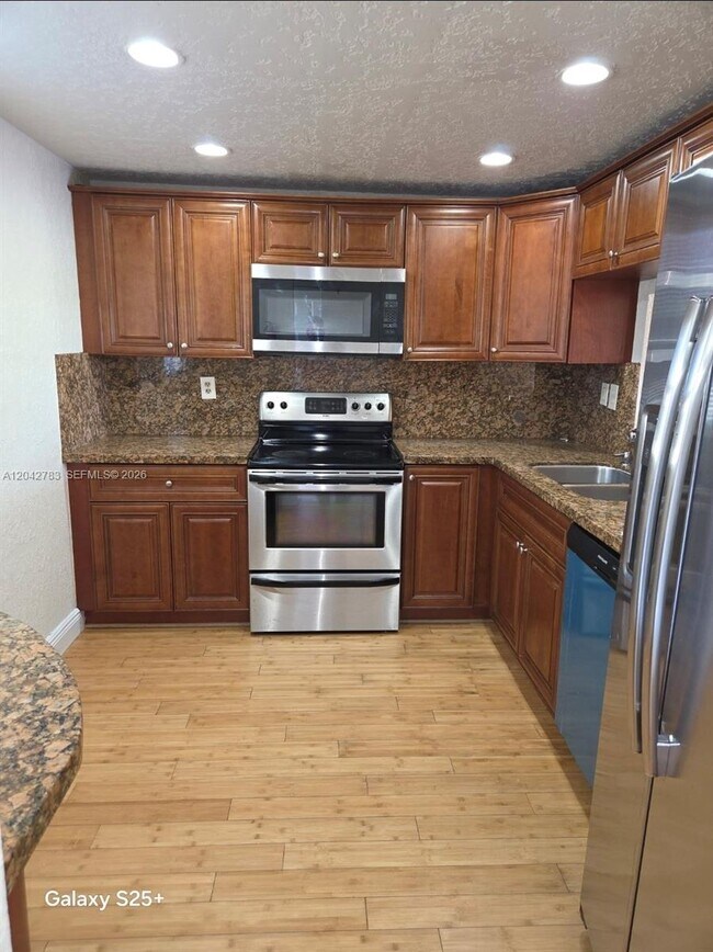 Building Photo - 1800 SW 81st Ave