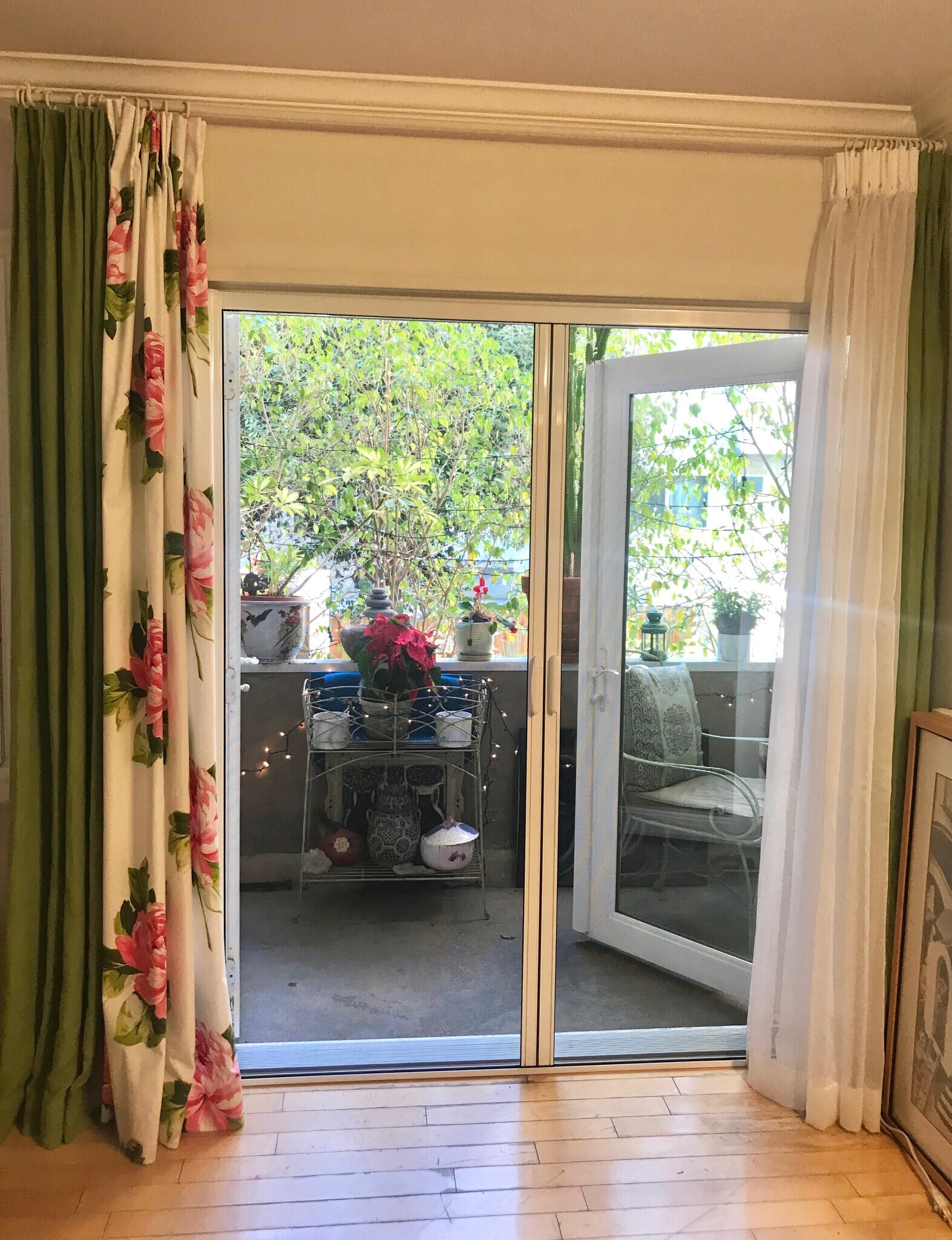 Retractable Screen Door - 1345 N Fuller Ave