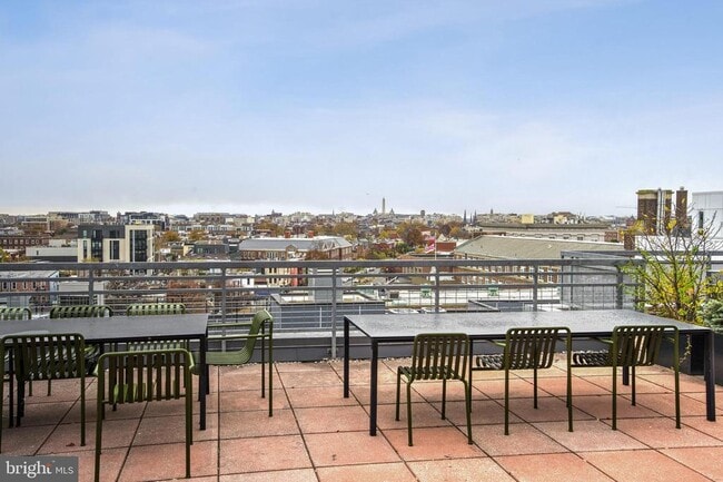 Building Photo - 2120 Vermont Ave NW