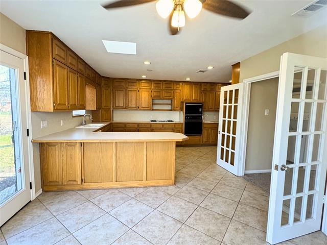 Building Photo - 906 Warren Way