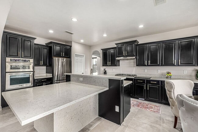 Building Photo - 5211 N 193rd Ave