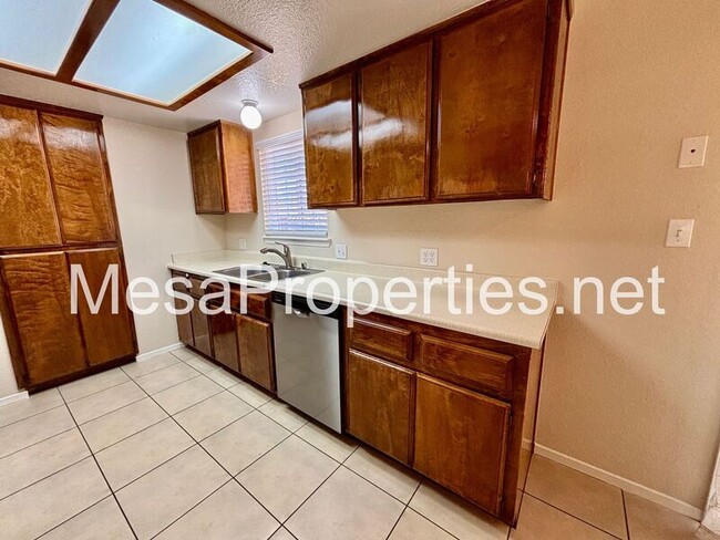 Building Photo - 22810 Nalatapa Rd