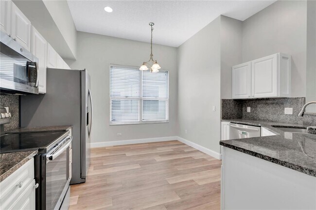 Building Photo - 3856 Becontree Pl