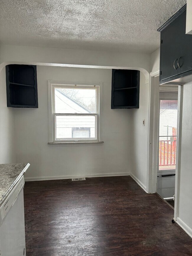 Building Photo - 538 Darlington Dr