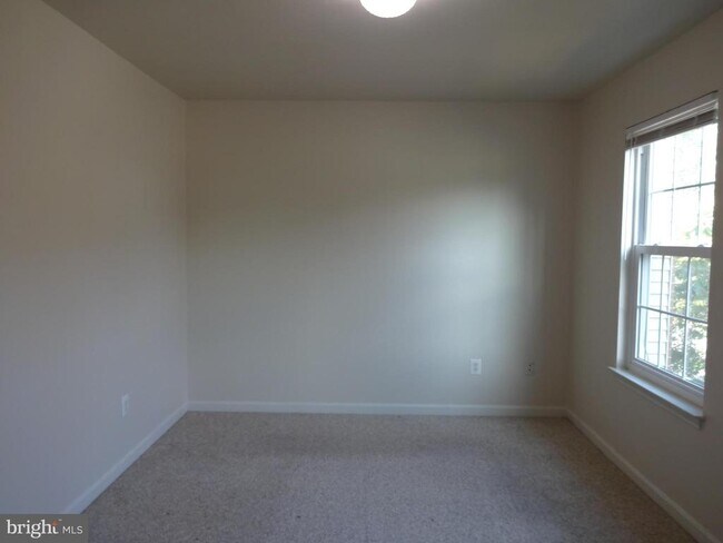 Building Photo - 13115 Quail Creek Ln